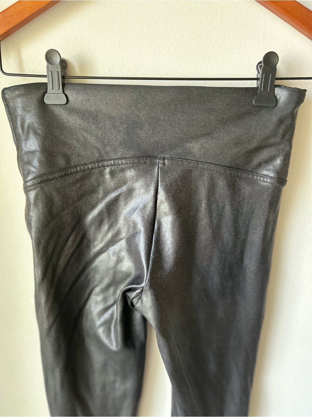 SPANX Black Faux Leather Leggings Size Medium - Picture 10 of 11